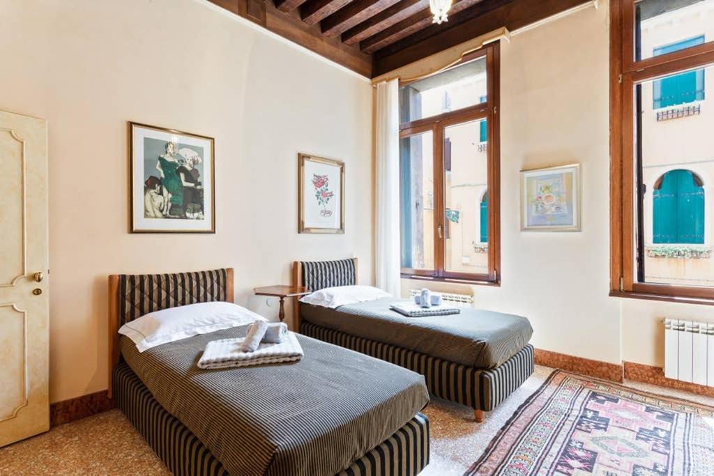 Doge Palace Luxury Apartment - Cannaregio Venedig Exteriör bild