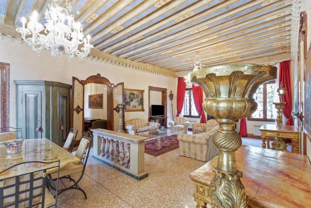 Doge Palace Luxury Apartment - Cannaregio Venedig Exteriör bild